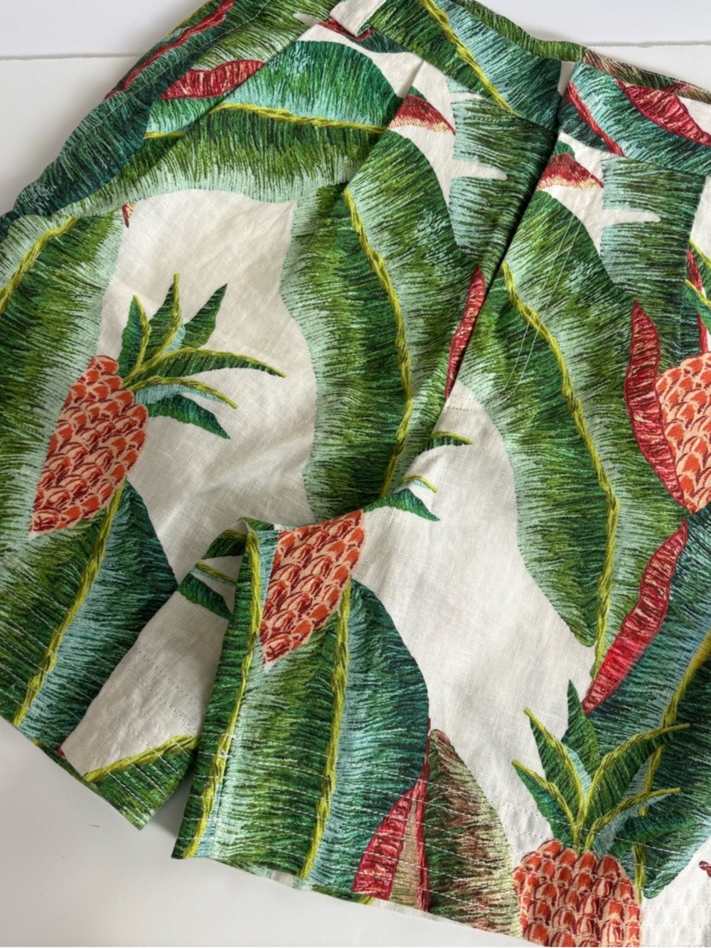 Farm Rio Pineapple Palm Forest High Rise Shorts Small NWOT - Picture 4 of 8